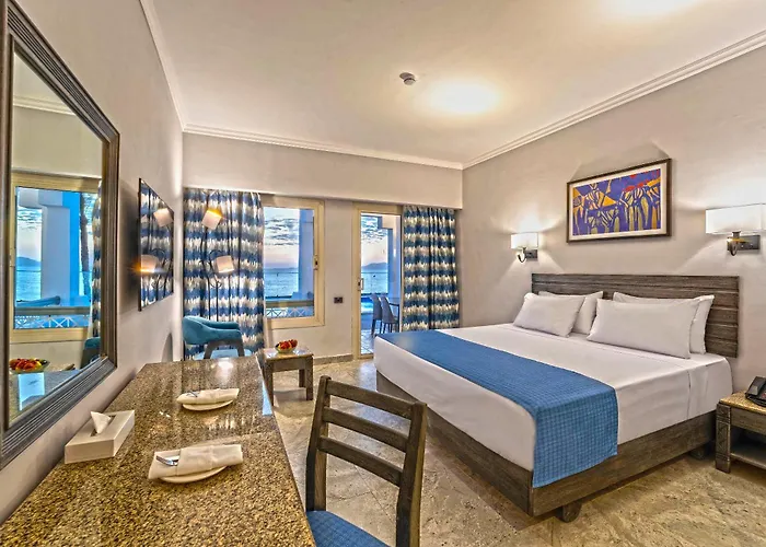 Invidia Coral Tiran Otel