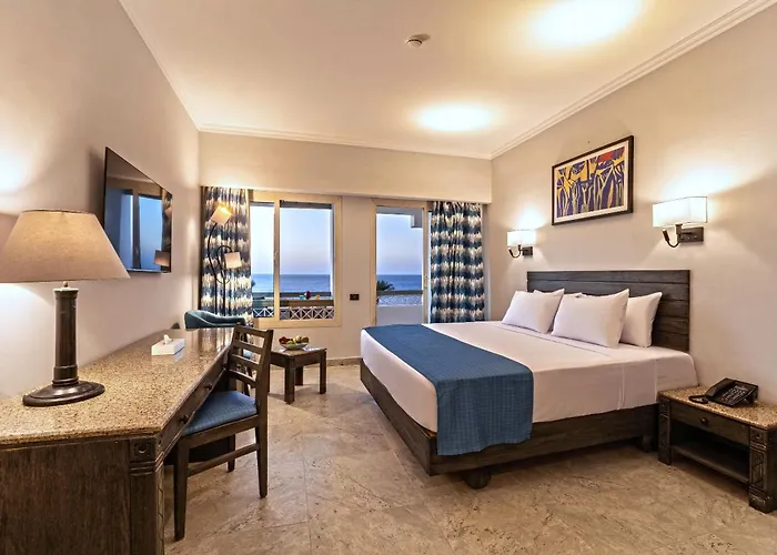 Invidia Coral Tiran Otel 4*