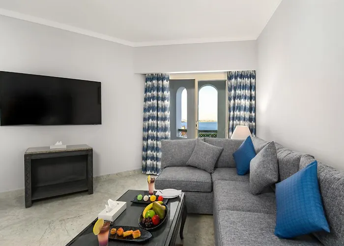 Invidia Coral Tiran Otel 4*