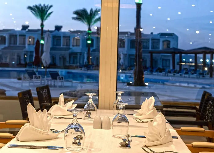 Invidia Coral Tiran Otel 4*