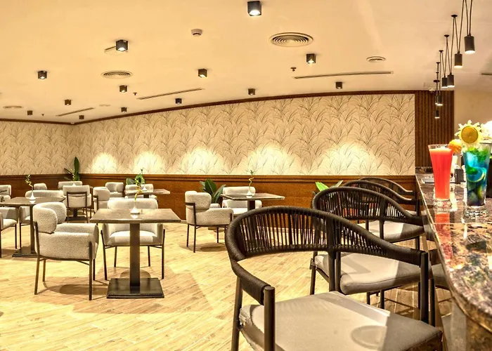 Invidia Coral Tiran Otel 4*